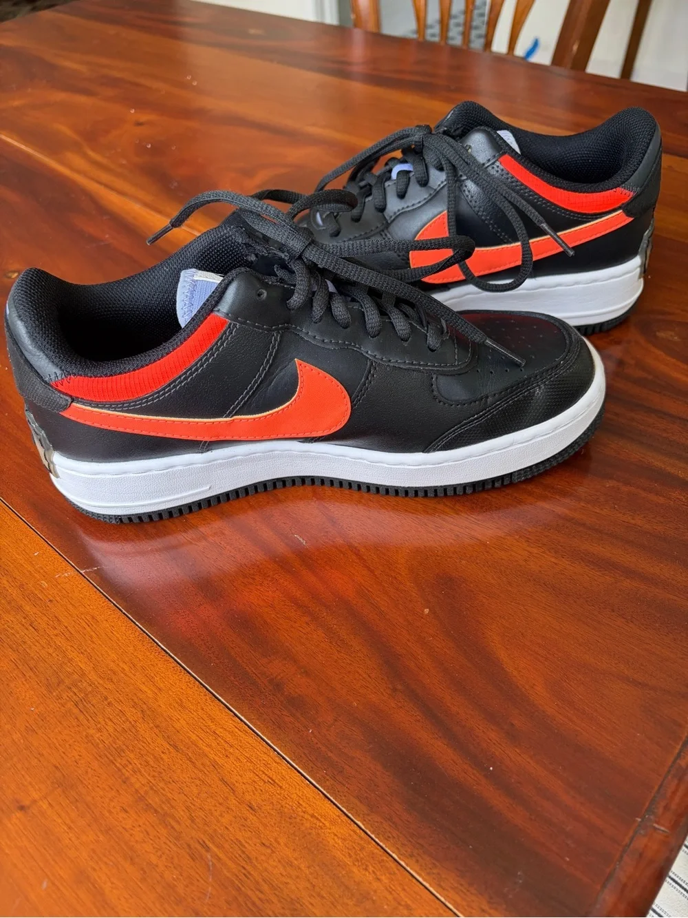 Nike Air Force 1 - Shadow SE Pixel Swoosh